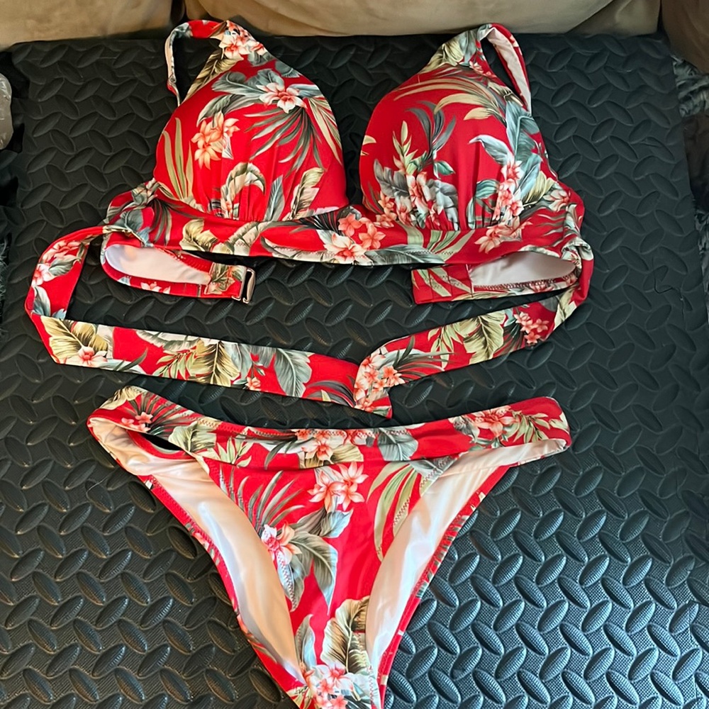 Flowered bathing suit